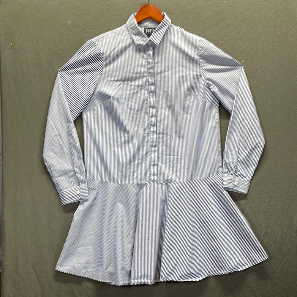 GAP Blue and White Midi‎ Dress with Timeless Elegance